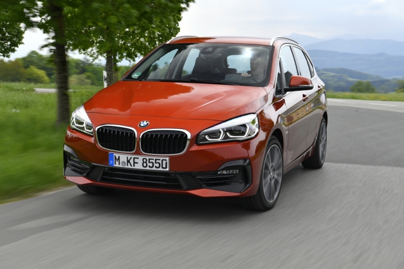 Новый семейный автомобиль BMW возьмет оборудование у флагманского кросса: опубликованы детали о минивэне 2-Series