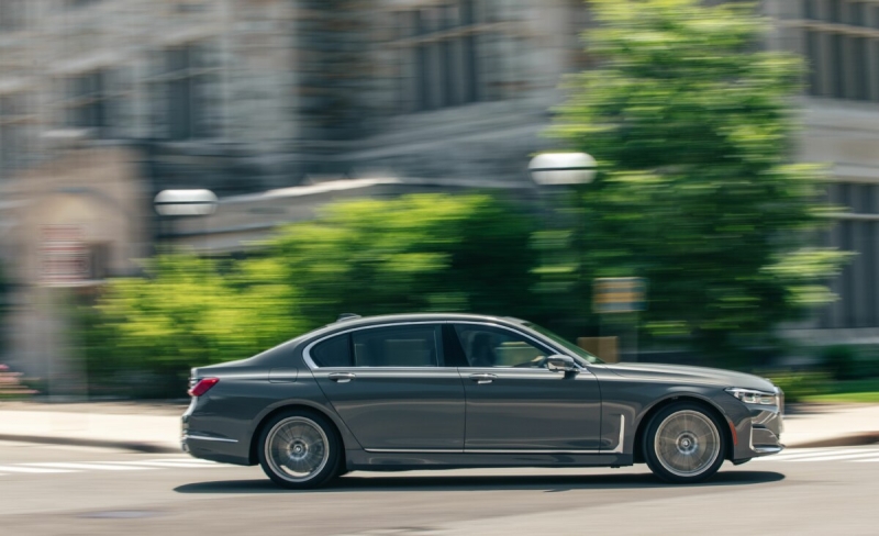 Опубликованы фото тестового прототипа нового BMW 7-Series 2022