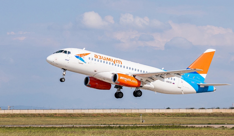 Авиакомпания «Азимут» расширяет свою сеть маршрутов