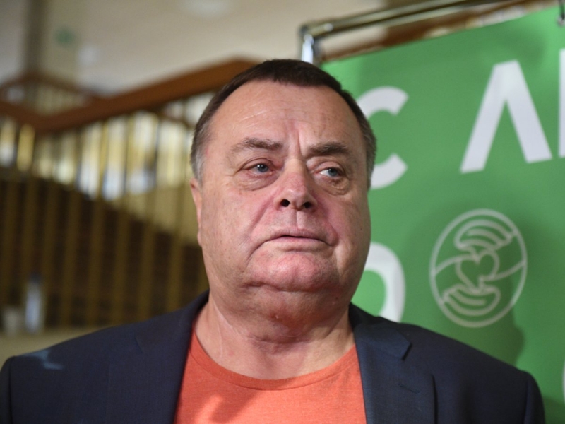 &laquo;Чтобы мне было плохо&raquo;: отец Фриске отреагировал на появление второго сына у Шепелева