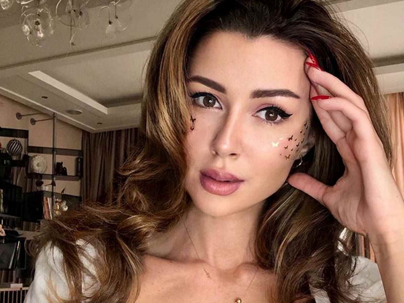 &laquo;Дыра в груди&raquo;: страдающая Заворотнюк пожаловалась на бессилие