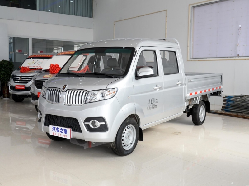 Этот грузовик стоит всего 384 тысячи рублей: стартовали продажи нового Brilliance Jinbey T30/T32