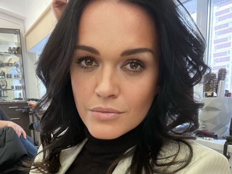 &laquo;Я держусь на людях&raquo;: певица Слава убита горем после смерти матери