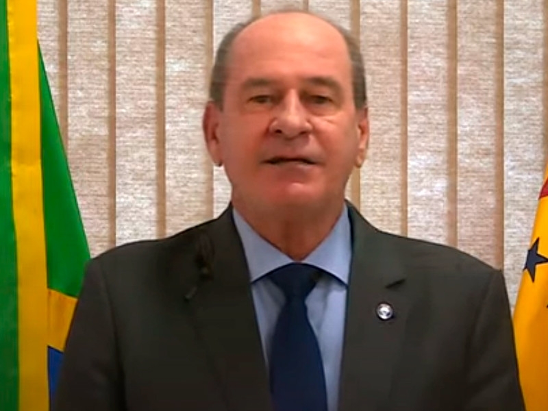 Министр обороны Бразилии ушел в отставку по требованию президента. За ним последовали главкомы сухопутных войск, ВВС и ВМС