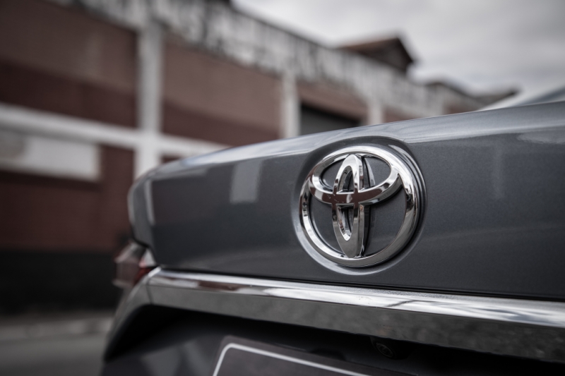 Совершенно новый полноприводный кроссовер от Toyota: показаны первые фото и названы сроки дебюта авто