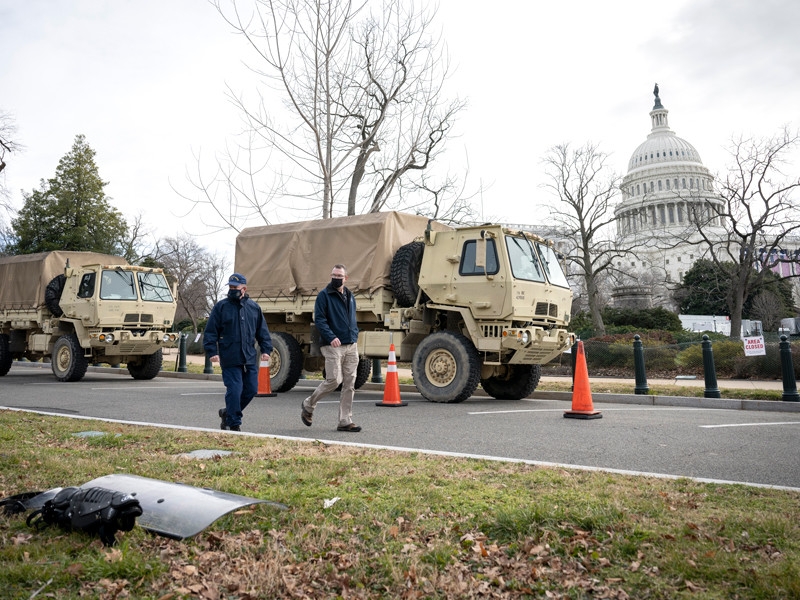 В Вашингтоне частично уберут временные ограждения вокруг Капитолия