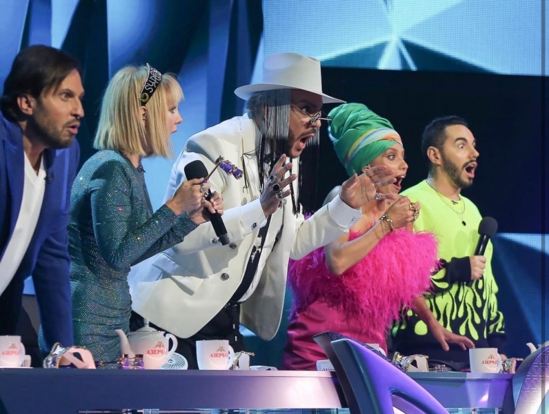 &laquo;Мы так нелепо разошлись&raquo;: в шоу &laquo;Маска&raquo; разоблачили Носорога