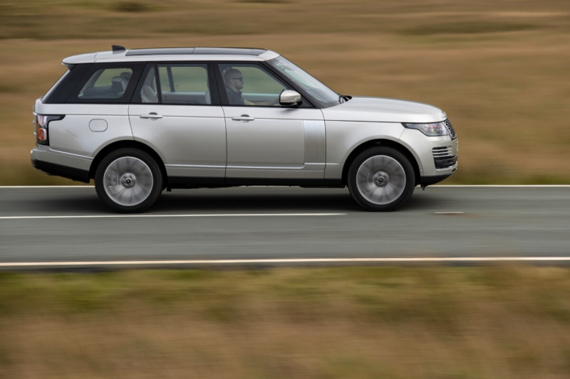Новый Range Rover 2022 замечен во время тестовых испытаний