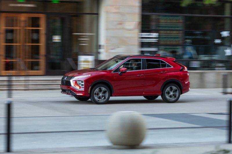 В России начались продажи нового Mitsubishi Eclipse Cross 2021