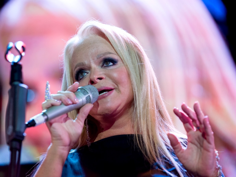 &laquo;Я вас убираю&raquo;: Лариса Долина жестко приложила своих врагов