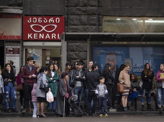 В Грузии из-за COVID-19 приостановили работу общественного транспорта