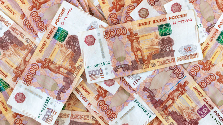 Выплаты по 10 тысяч рублей на школьников проведут до 17 августа