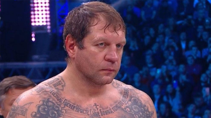 Емельяненко &ndash; о поражении Харитонова: ему пора завязывать со спортом