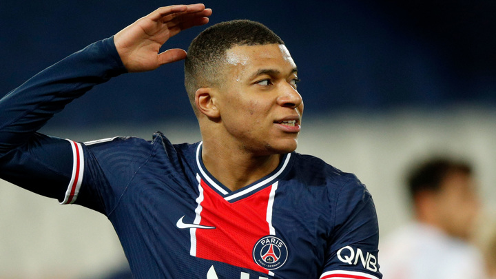 Мбаппе не хочет играть вместе с Месси