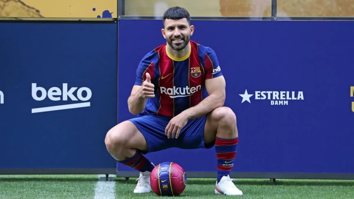 Нападающий "Барселоны" Агуэро госпитализирован в связи с проблемами с сердцем