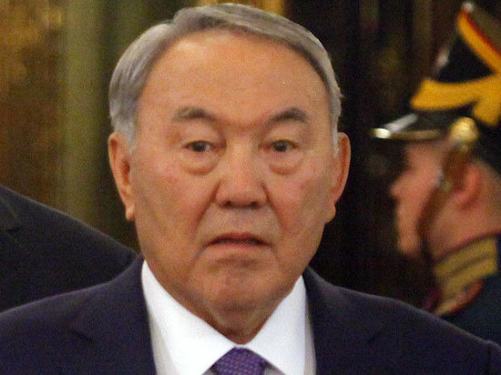 Назарбаев впервые рассказал об операции на позвоночнике