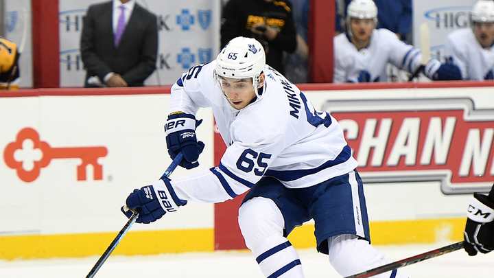 Шайбы Михеева и Дер-Аргучинцева помогли "Торонто" победить "Монреаль"