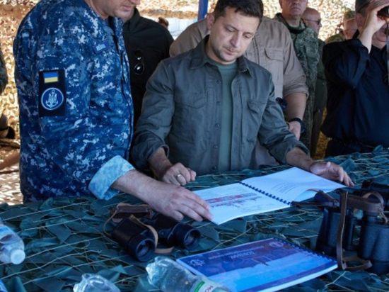 Зеленский посетил позиции ВСУ в Донбассе