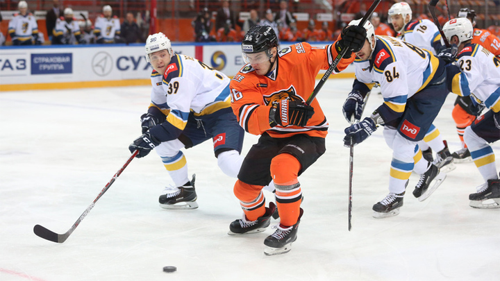 Хоккейный "Сочи" покорил "Амур", а "Автомобилист" разобрался с "Адмиралом"