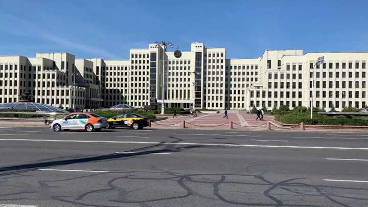 Белоруссия рефинансирует часть госдолга в России