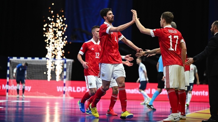 Сборная России по мини-футболу одержала третью победу на чемпионате Европы