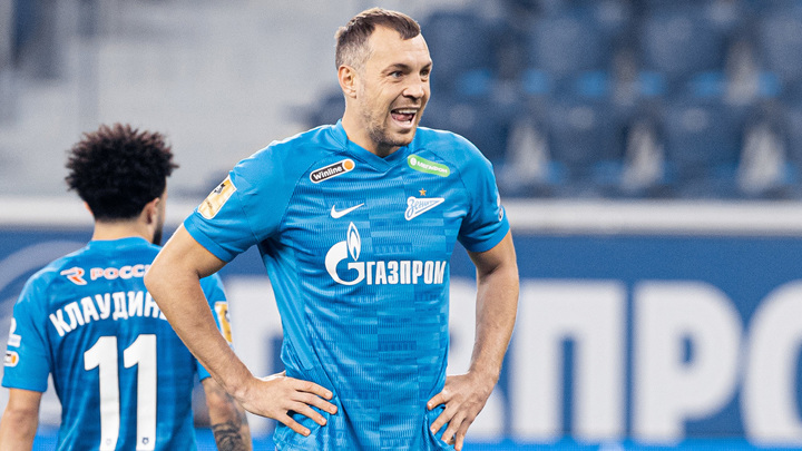 Артем Дзюба провел переговоры с "Фенербахче"