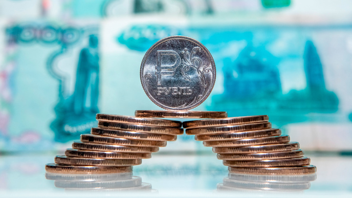 Рубль заметно подорожал на Мосбирже