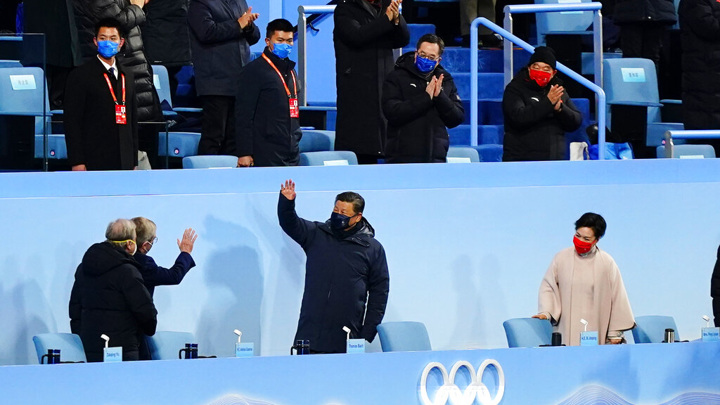 Си Цзиньпин и Бах посетили церемонию открытия Игр-2022