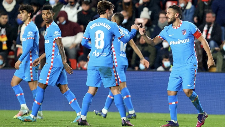 "Атлетико" выиграл дерби Мадрида и добился пятой победы подряд