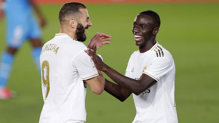 Бензема и Менди могут не сыграть против "Барселоны"