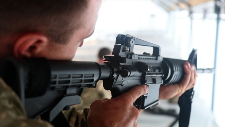 США продолжат поставлять оружие Украине, несмотря на угрозы России