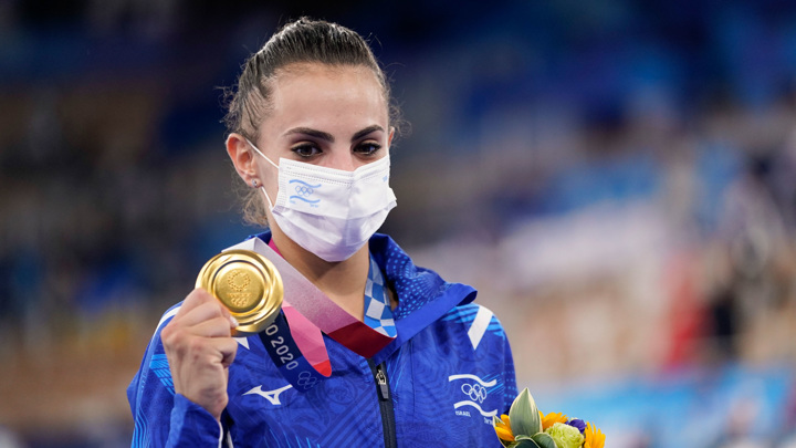 "Достигла мечты". Чемпионка Олимпиады Ашрам завершила карьеру