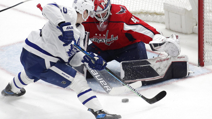 Дубль Михеева помог "Торонто" разгромить "Вашингтон"