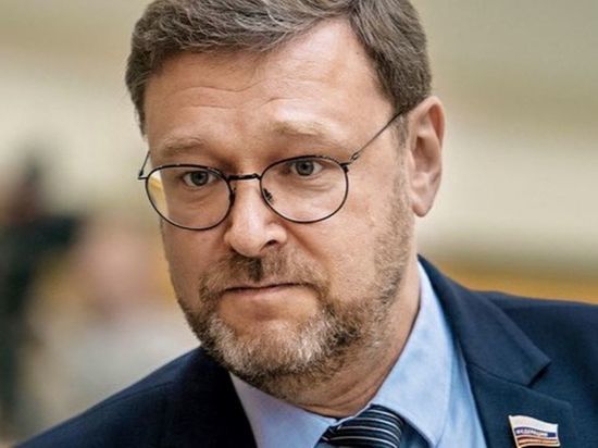 Сенатор Косачев заявил, что отмены санкций Запада ждать не стоит