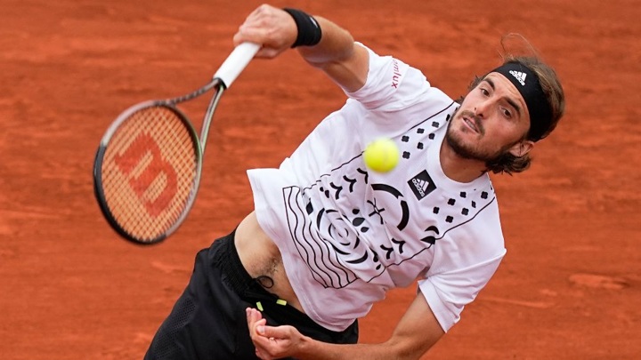 Циципас и Рууд вышли в 1/8 финала Roland Garros