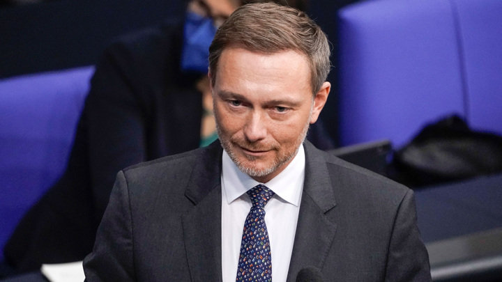 Германия готова обсудить в ЕС вопрос о конфискации активов России