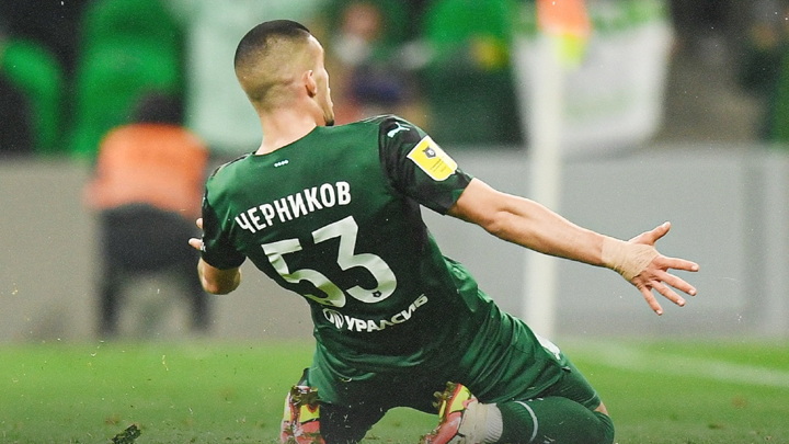 "Краснодар" обыграл "Локомотив" в матче с тремя удалениями