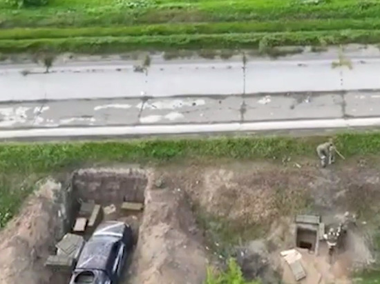 МО РФ показало видео работы противотанкового ракетного комплекса ВДВ «Корнет»