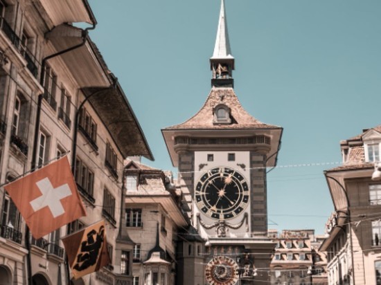 Власти Швейцарии приостанавливают упрощенную выдачу виз гражданам РФ