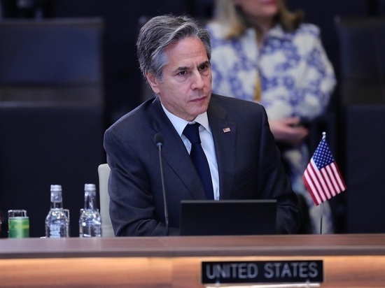 Блинкен пообещал Киеву поддержку в возвращении территорий