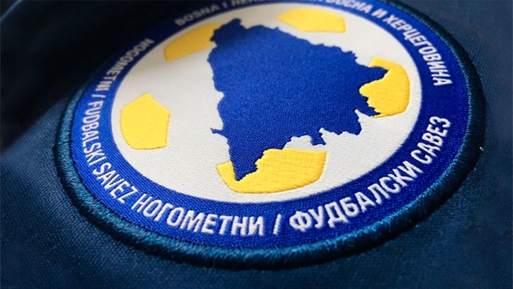 Боснийцы отказались играть с футбольной сборной России