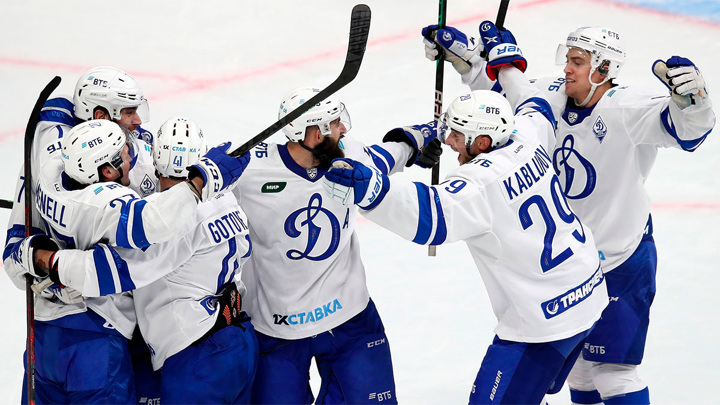 Хоккейная Магнитка уступила дома столичному "Динамо"