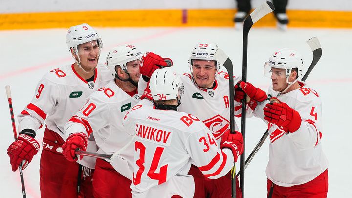 Хоккейный "Спартак" выиграл в Череповце у "Северстали"