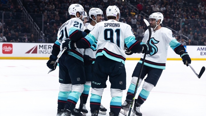 17 шайб на двоих: "Сиэтл" перебросал "Лос-Анджелес" в НХЛ