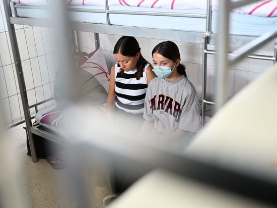 Болгарские отели перестали кормить украинских беженцев от безденежья