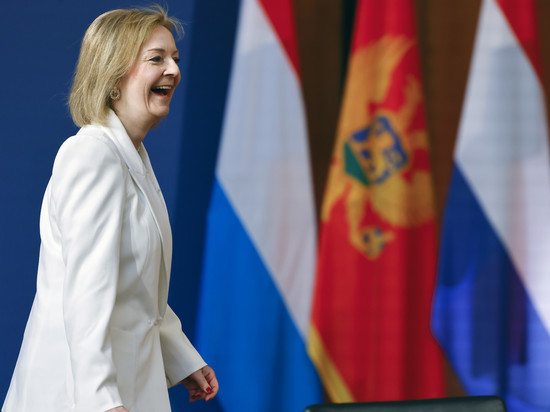 Guardian: в резиденциях британских чиновников были наркотики