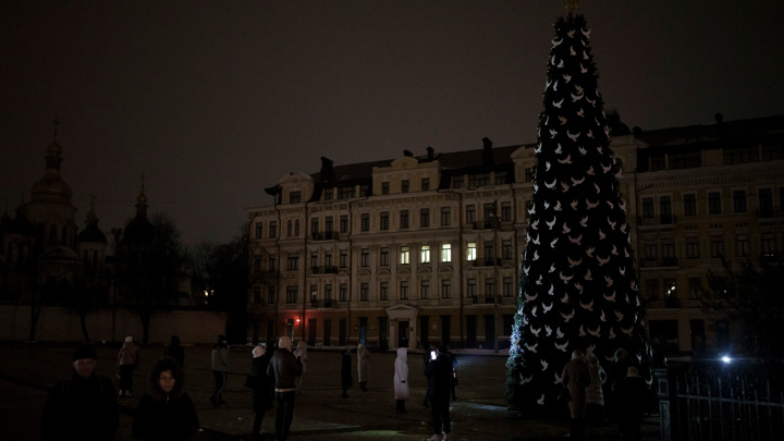 На Украине открыли банковские отделения, которые работают при блэкауте