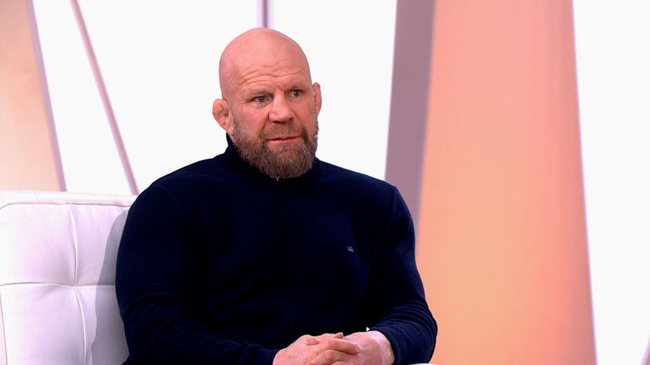 Джефф Монсон объяснил, почему отказался от американского гражданства