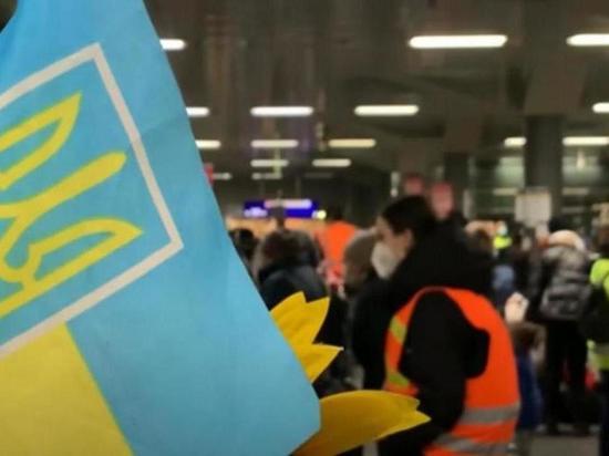 У украинских чиновников появились новые лазейки для поездок за границу