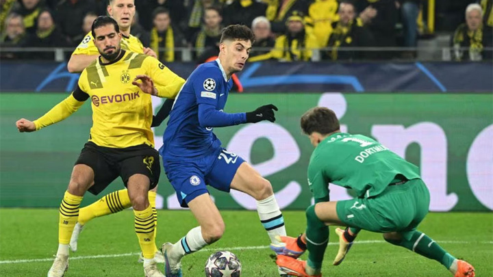 "Боруссия" в Дортмунде минимально обыграла "Челси"